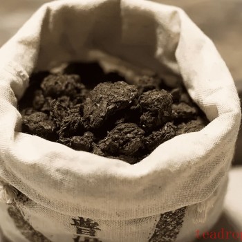What is Silver Shard Tea?