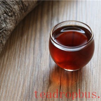 Benefits of Drinking Pu-er Tea Regularly