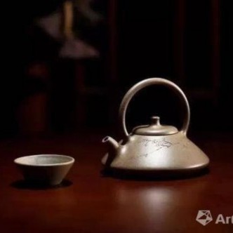 Why Should a Purple Clay Teapot Be Used for Only One Type of Tea?