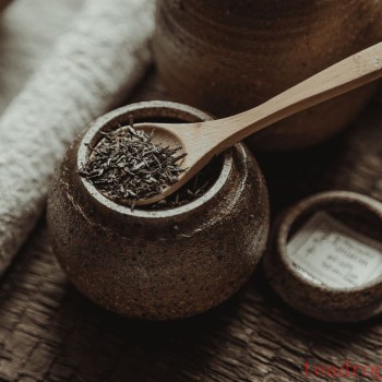 Exploring the Art of Tea Brewing: A Symphony of Color, Aroma, and Taste