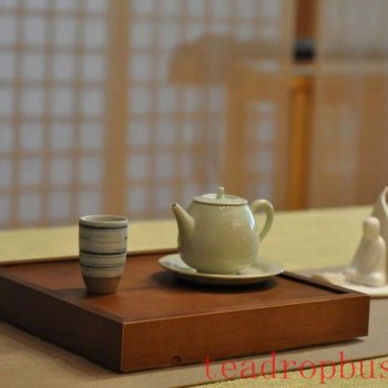 Drink the Right Cup of Tea to Survive the Dog Days