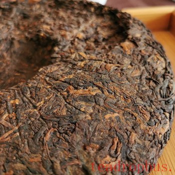 Selecting Daily Pu-er Ripe Tea for Drinking