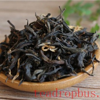 The Benefits and Drawbacks of Regular Dian Hong Black Tea Consumption