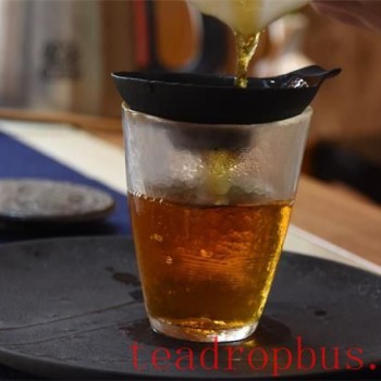 Slight Cold: The Chill of the Year’s End is Best Met with These Teas