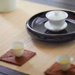 A Family That Loves Tea Is Surely Warm and Happy