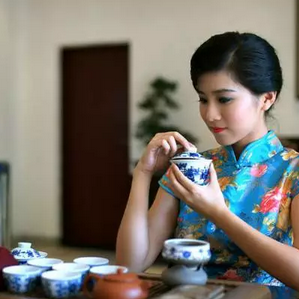 Female friends should pay attention to these 8 issues when drinking tea