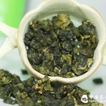 What is Dongding Oolong Tea?