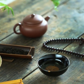 What to Pair with Your Purple Clay Teapot?