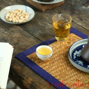What Kind of Purple Clay Pot is Best for Brewing Black Tea?