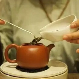 Tea: Brewing Healthily to Drink Healthily