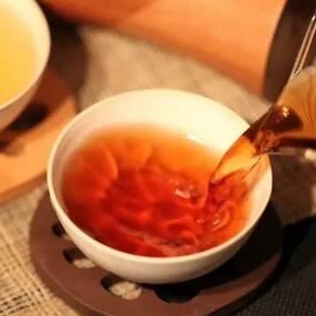 Blended Tea vs. Single-Origin Tea, Which is Better?