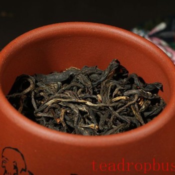 Purple Clay Trivia: How to Use Purple Clay Tea Cans