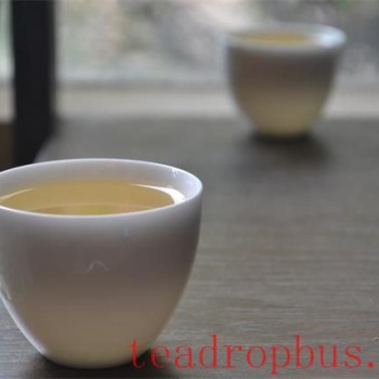 Tea and the Symphony of Bitterness and Sweetness in Life