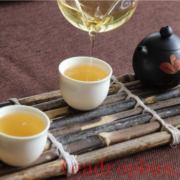 What Kinds of Tea Are Suitable for Brewing in a Purple Clay Teapot? There Are Some Rules to Follow