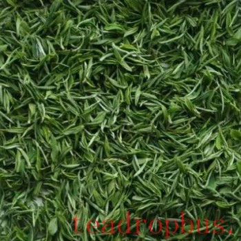 Graceful Orchid-Shaped Green Tea