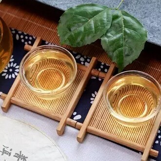 What are the benefits of drinking tea daily?