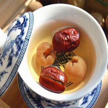 13 Winter Warm-Up Teas to Improve Cold Hands and Feet
