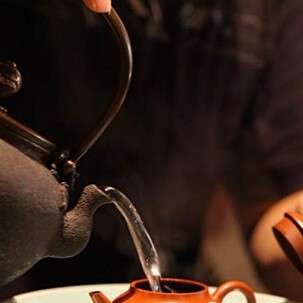 The Method of Pouring Water Also Matters?
