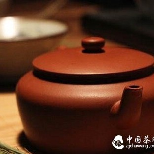 Reasons for "Black Spitting" in Purple Clay Teapots and Methods for Removing It