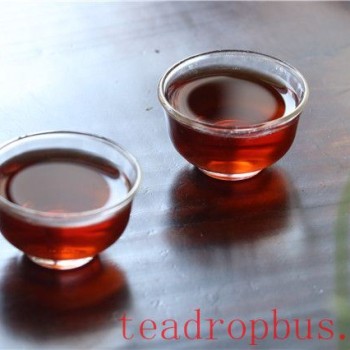 A Few Taboos to Note When Drinking Tea