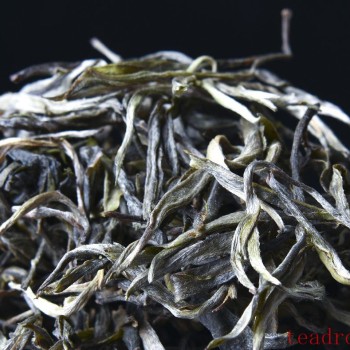 How to Brew Yunnan Ancient Tree Pu-er Tea?