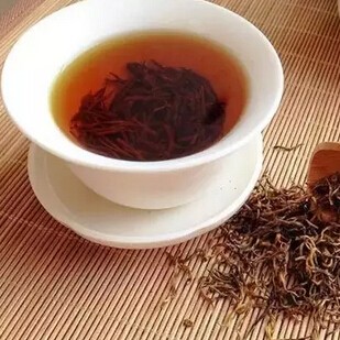 Is Drinking Ripe Pu-erh Tea in Summer Really Adding Fuel to the Fire?