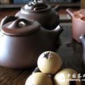 Eight Principles for Caring for a Purple Clay Teapot