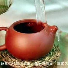 How to Start Using a Purple Clay Teapot for the First Time?