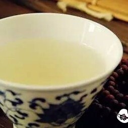 Does the Taste of Tea Depend on Amino Acids?