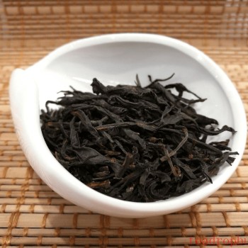 Oolong Tea: What Type of Tea is it? Exploring the Unique Charm of Qing Tea.