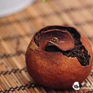 Why is Chenpi Pu-erh Tea Suitable for Autumn and Winter Seasons?