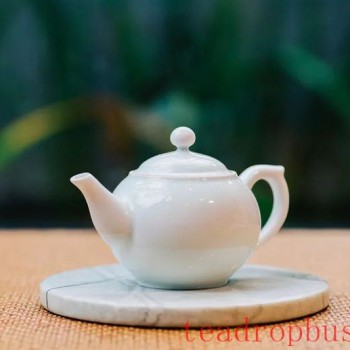 Summer is here, what tea can you drink to beat the heat and dispel dampness?