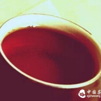 Tea Market Swept by a 'Red' Trend