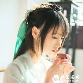 Taking Care of Yourself: Things Women Should Pay Attention to When Drinking Tea