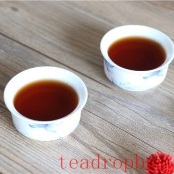 Does Long-Term Tea Drinking Affect the Stomach and Intestines?