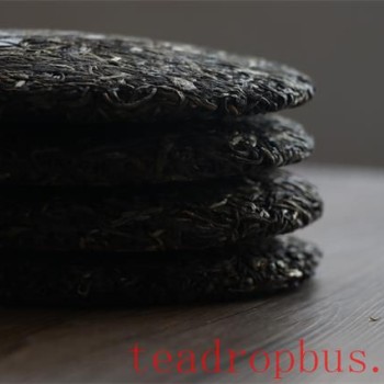 How can Pu-er tea be counterfeited so aggressively?
