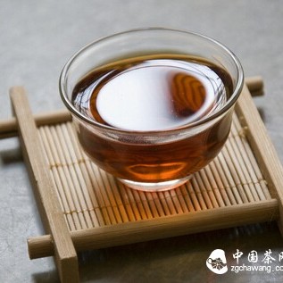 "Black Spots" in Pu'er Tea Liquor