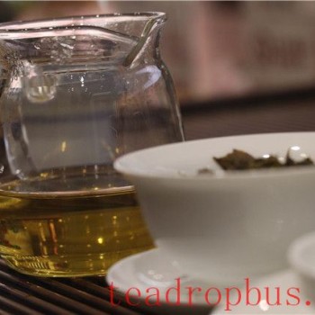 What on Earth is the "Coating Sensation" from Drinking Tea?