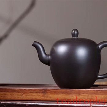 Purple Clay Trivia: Can you tell the quality of a Purple Clay Teapot just by tapping it?