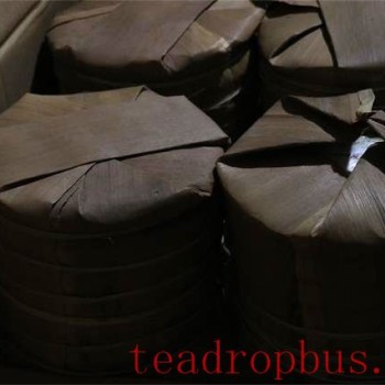 Why Should Pu-er Tea Be Stored in a Dry Warehouse?