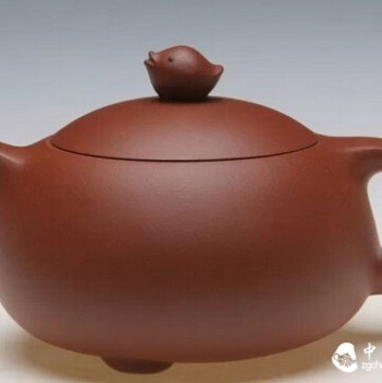 What Types of Tea to Use for Nurturing Zisha Teapots Made from Different Clays