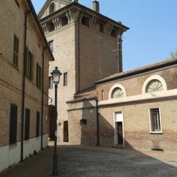 Tea tasting in Gonzaga, Mantua