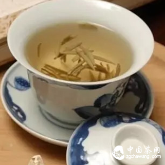 Why Drink White Tea in Summer