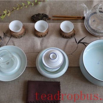 How to Choose a White Porcelain Gaiwan? How to Hold it Without Getting Burned?