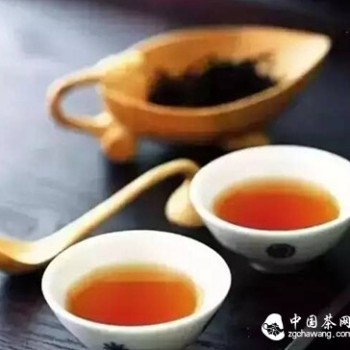 Skillfully Using 6 Teas to Regulate Chronic Cough