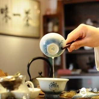 What should be paid attention to when drinking new tea?