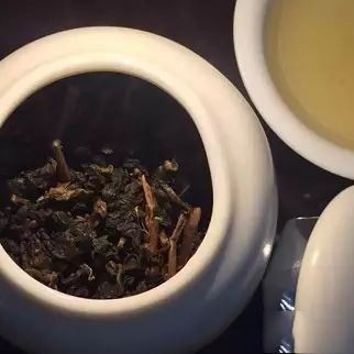 The Wonderful Uses of Aged Tielguanyin Tea from Anxi