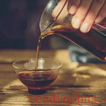 Why does the Nongjia Liubao tea adopt the “braising” method?