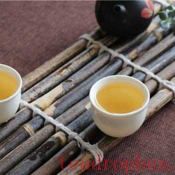 The Benefits and Taboos of Raw Pu-er Tea