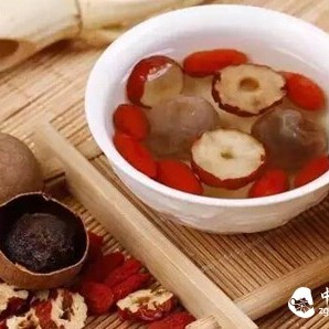 Hawthorn Tea Has Many Nutritional Benefits But Also Many Drinking Taboos